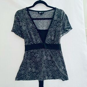 AB Studio Black and White V-Neck Babydoll Y2K Blouse Size M